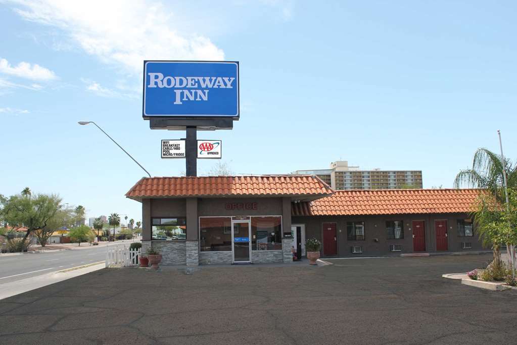 Rodeway Inn Tucson Exterior photo